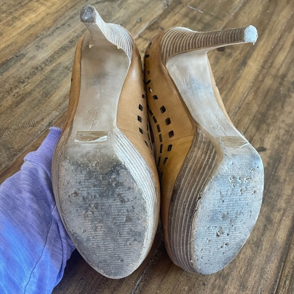 Jessica Simpson Desert Sand Vachetta Heels - Picture 6 of 6